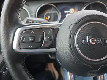 JEEP Gladiator Overland 3.0 CRD 4WD ACC Kamera SHZ