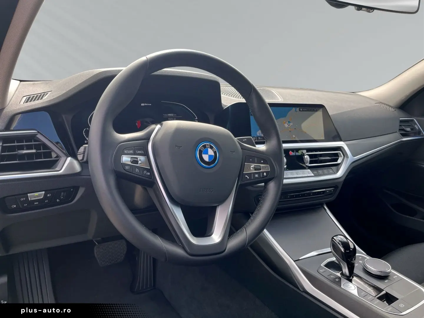 BMW 330 e Navigation LED RFK Sitzheizung Tempomat