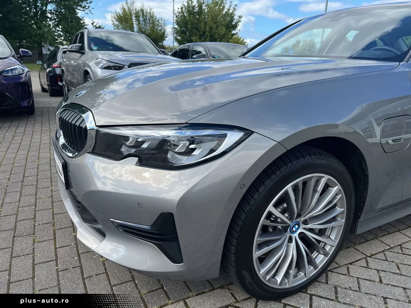 BMW 330 e Navigation LED RFK Sitzheizung Tempomat