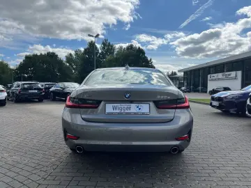 BMW 330 e Navigation LED RFK Sitzheizung Tempomat