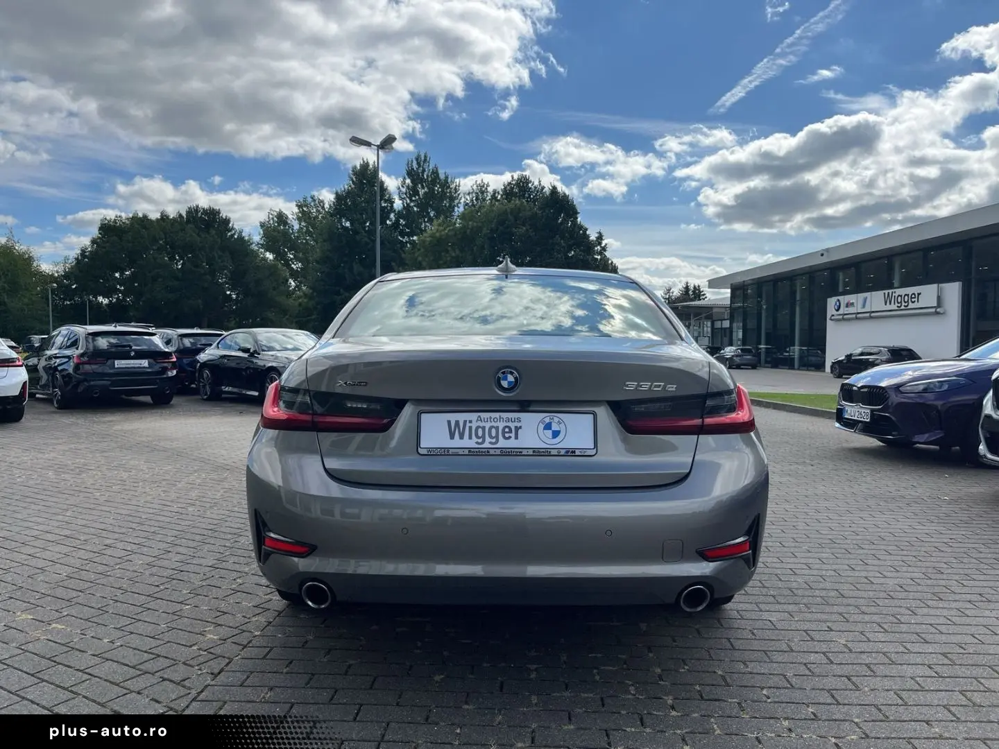 BMW 330 e Navigation LED RFK Sitzheizung Tempomat