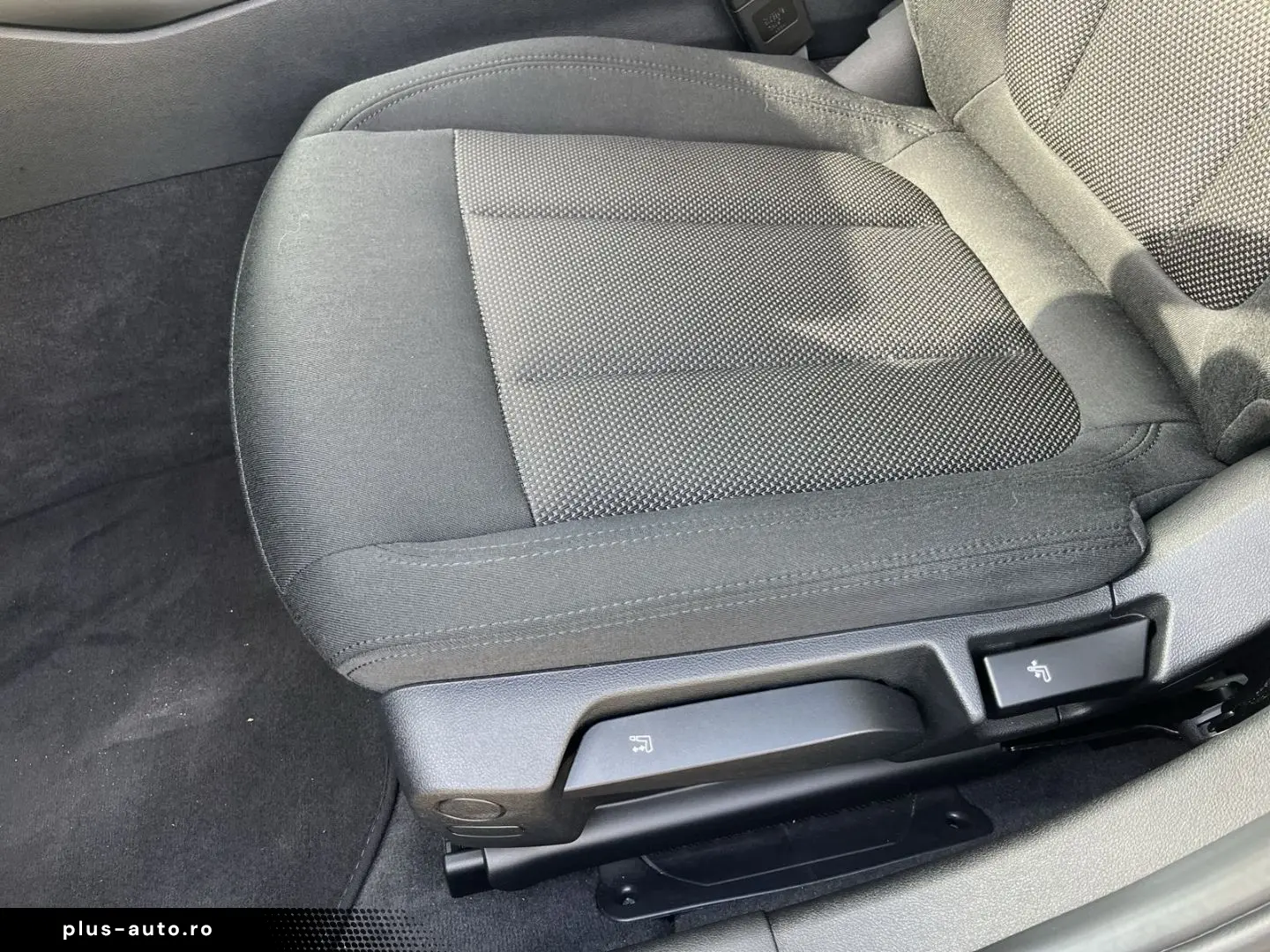 BMW 330 e Navigation LED RFK Sitzheizung Tempomat