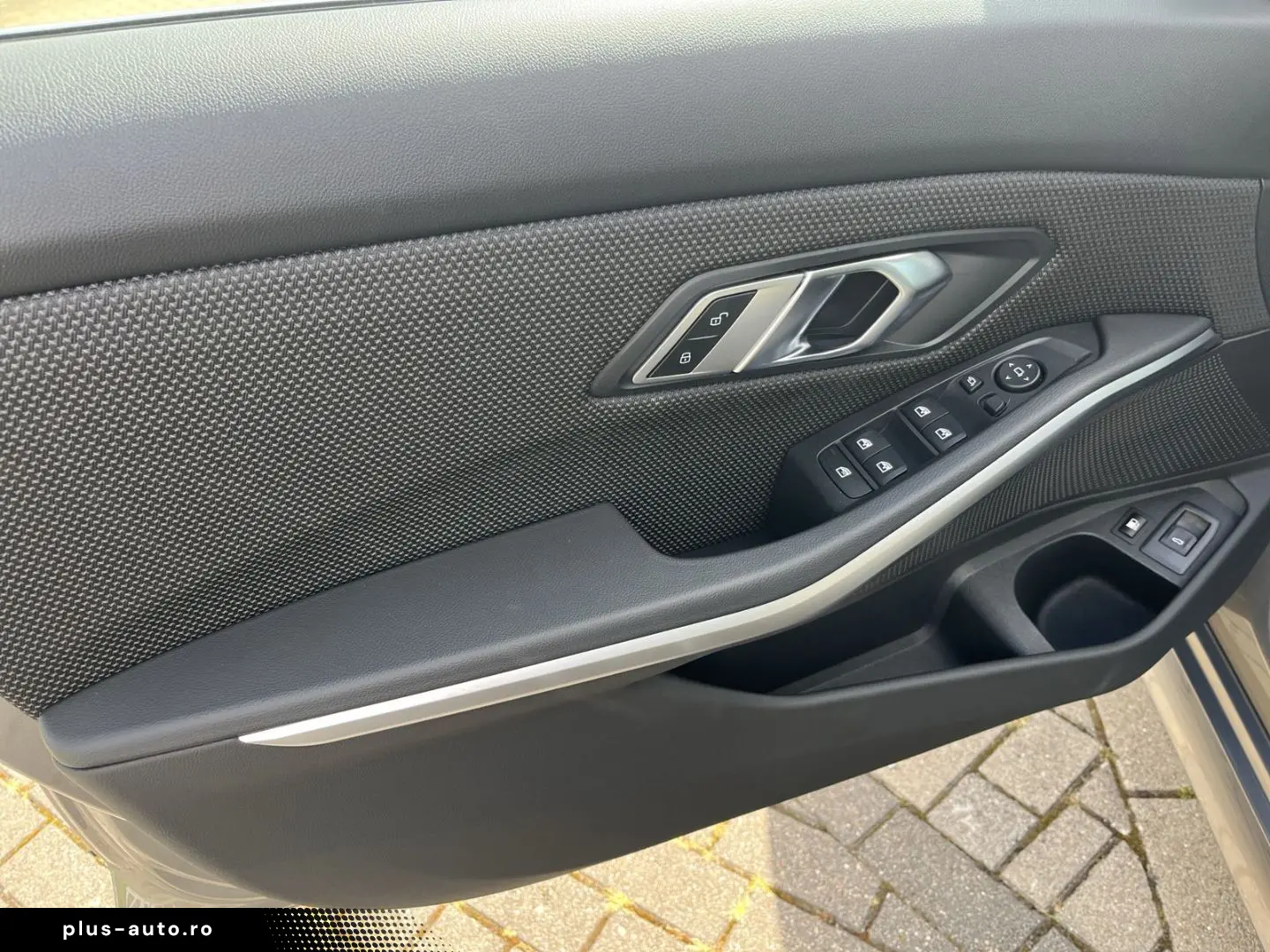 BMW 330 e Navigation LED RFK Sitzheizung Tempomat