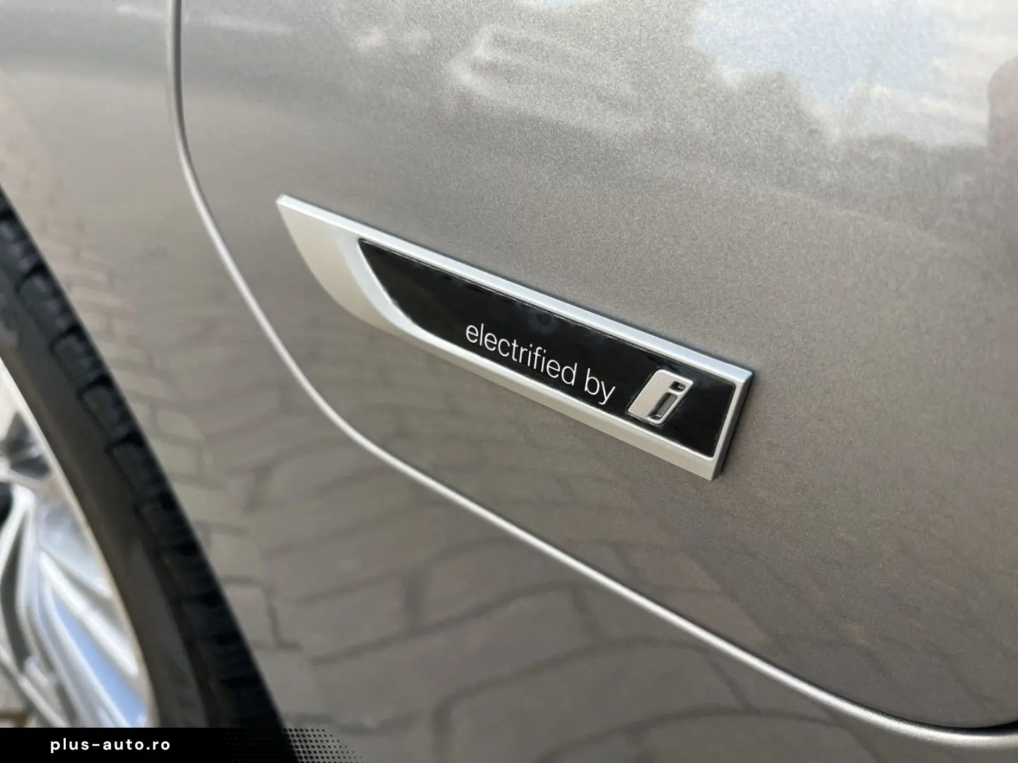 BMW 330 e Navigation LED RFK Sitzheizung Tempomat