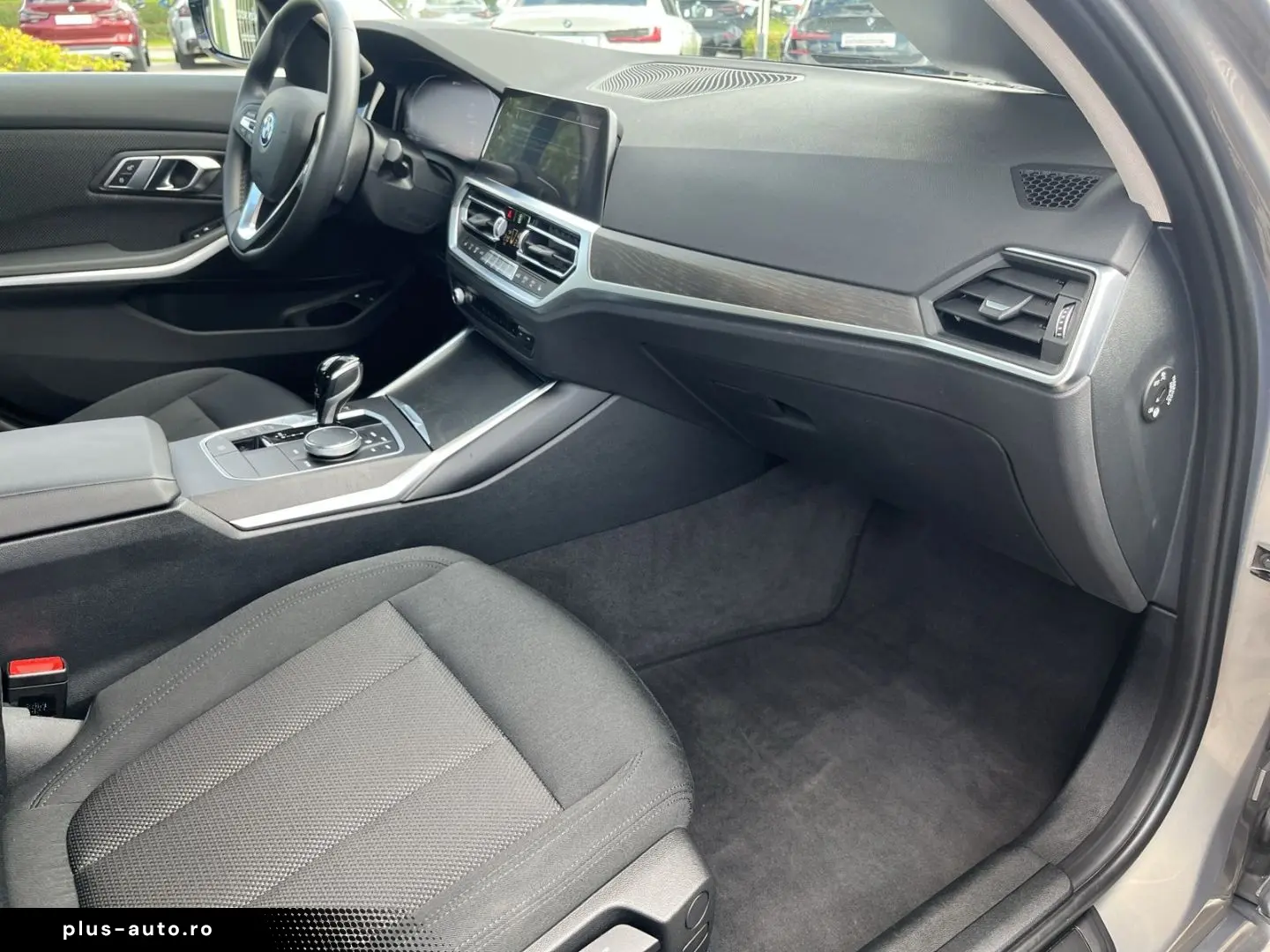 BMW 330 e Navigation LED RFK Sitzheizung Tempomat