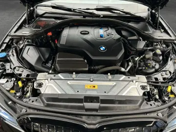 BMW 330e Aut. M Sport Laserlicht  HiFi  Head-Up