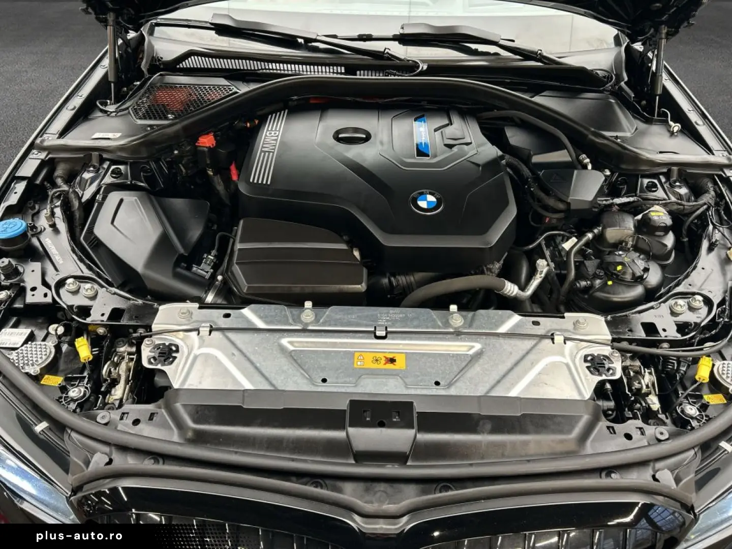 BMW 330e Aut. M Sport Laserlicht  HiFi  Head-Up