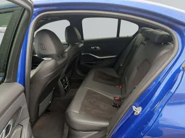 BMW 330e Limousine Mod. M Sport LC Prof. HUD AHK HiF