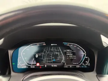 BMW 330e Limousine Mod. M Sport LC Prof. HUD AHK HiF