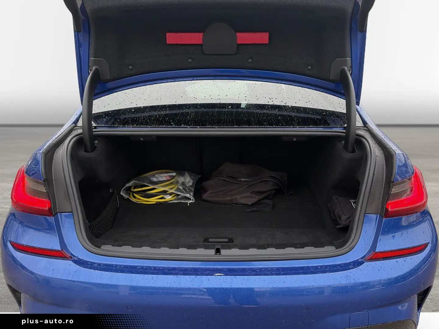 BMW 330e Limousine Mod. M Sport LC Prof. HUD AHK HiF