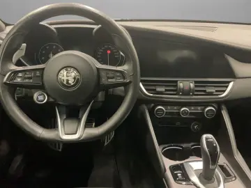 ALFA ROMEO Giulia Veloce 2.0 Turbo 16V SHD Navi Kamera Allw