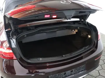 MERCEDES-BENZ E 200 LED NAVI CAM AIRCAP AMG-Line