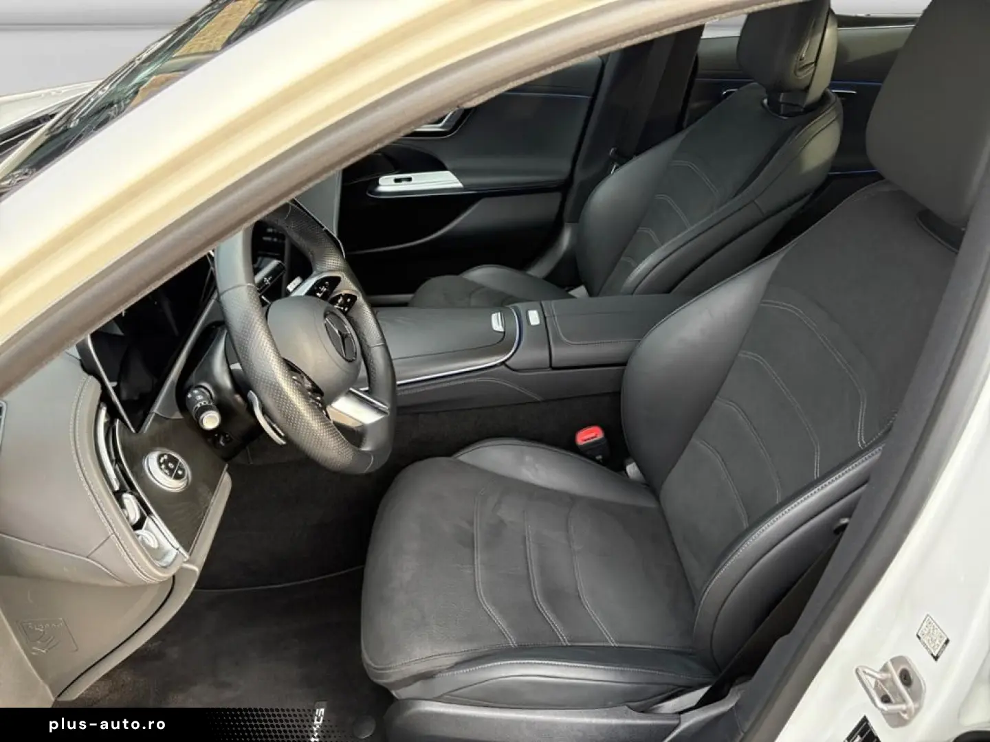 MERCEDES-BENZ E 300e AMG AMBIENTE NAVI SHZ DIGILI 360  DISTR