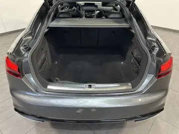 AUDI A5 SpB 40 TFSI S-Line Black NAV LED PANO VC 19ZO