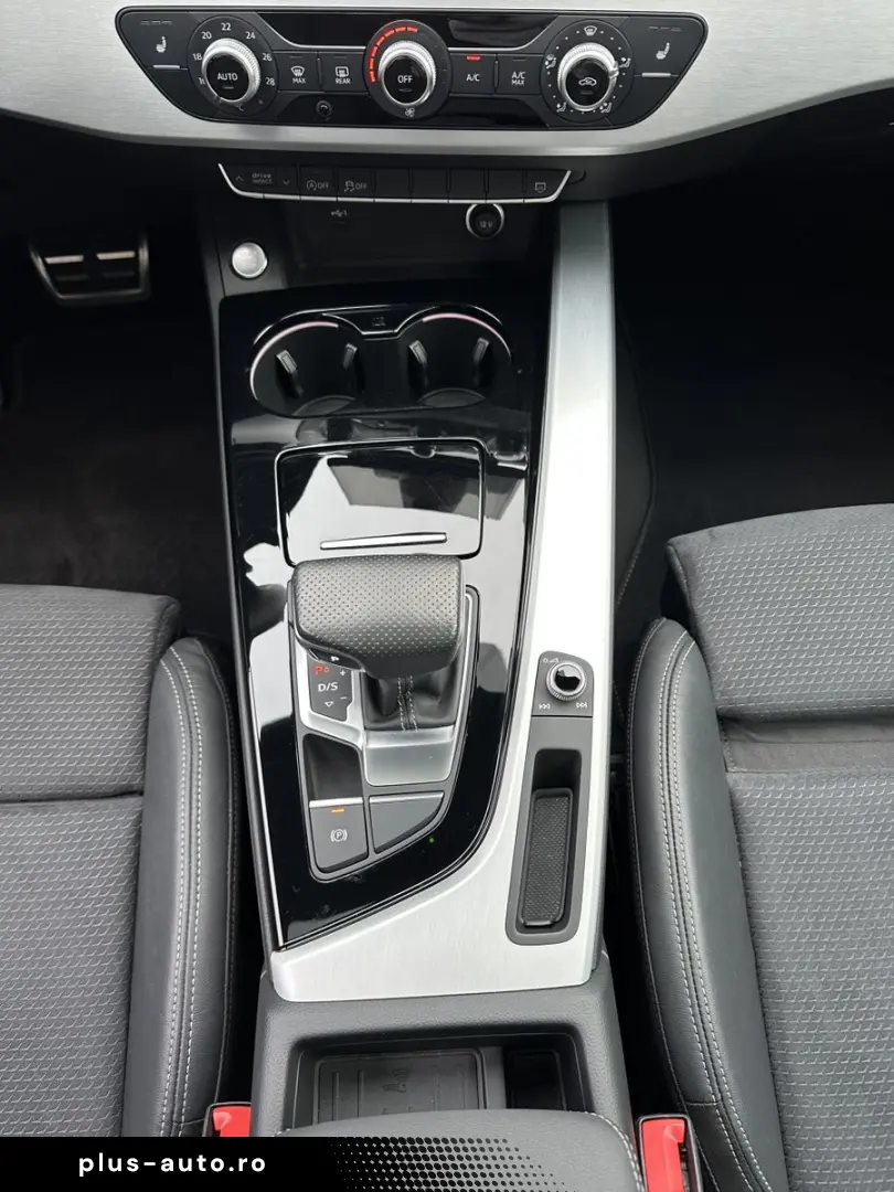 AUDI A5 SpB 40 TFSI S-Line Black NAV LED PANO VC 19ZO