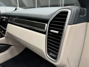 PORSCHE Cayenne Coupe GTS PDLS  CARBON CHRONO DESIGN