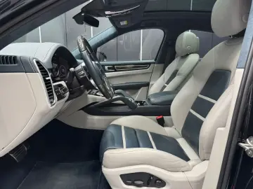 PORSCHE Cayenne Coupe GTS PDLS  CARBON CHRONO DESIGN