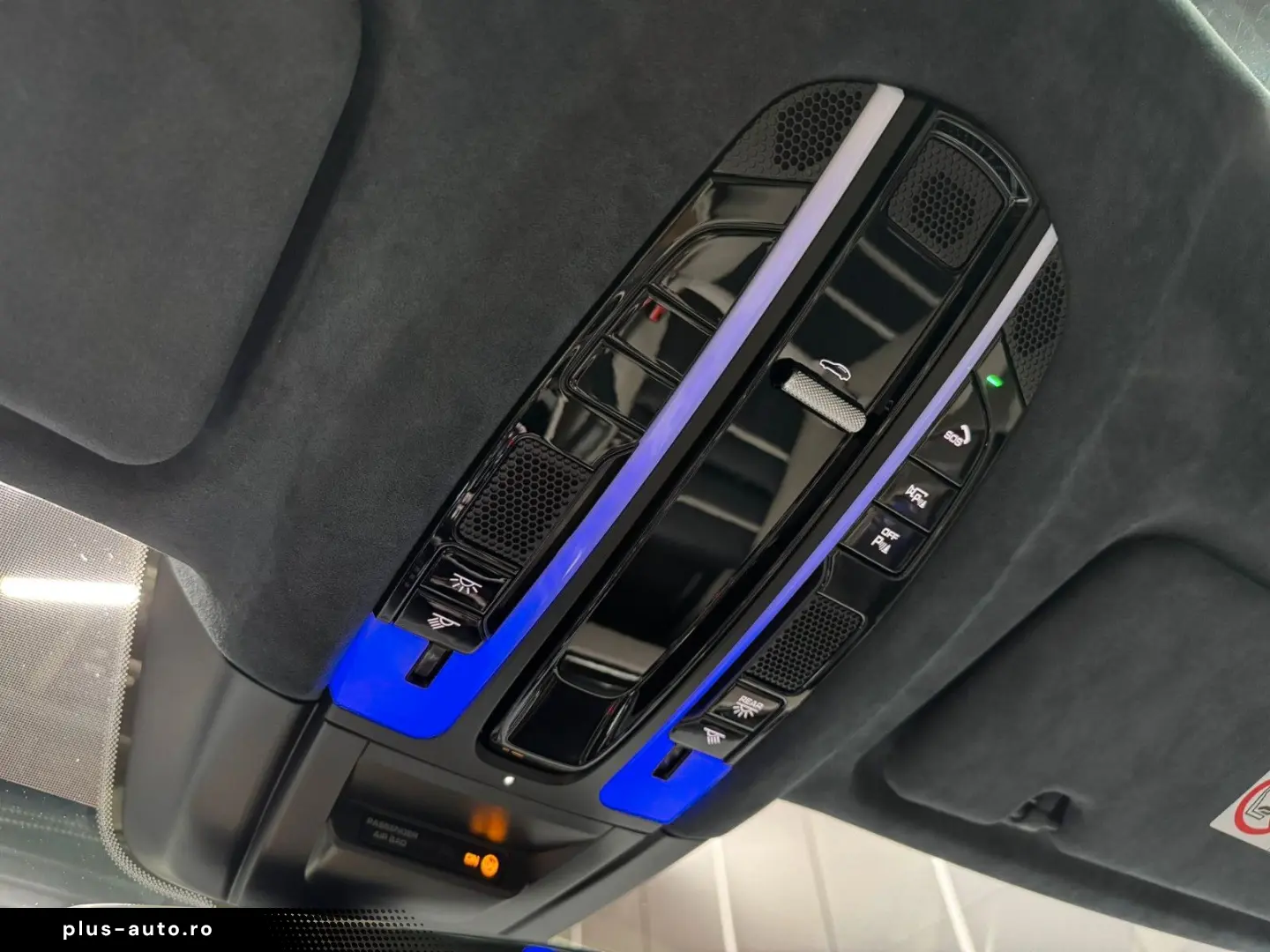 PORSCHE Cayenne Coupe GTS PDLS  CARBON CHRONO DESIGN