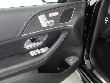 MERCEDES-BENZ GLE 300 d 4M AMG Line