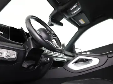 MERCEDES-BENZ GLE 300 d 4M AMG Line