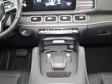 MERCEDES-BENZ GLE 300 d 4M AMG Line