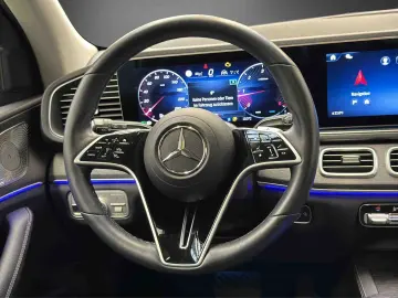 MERCEDES-BENZ GLE 300 d 4M