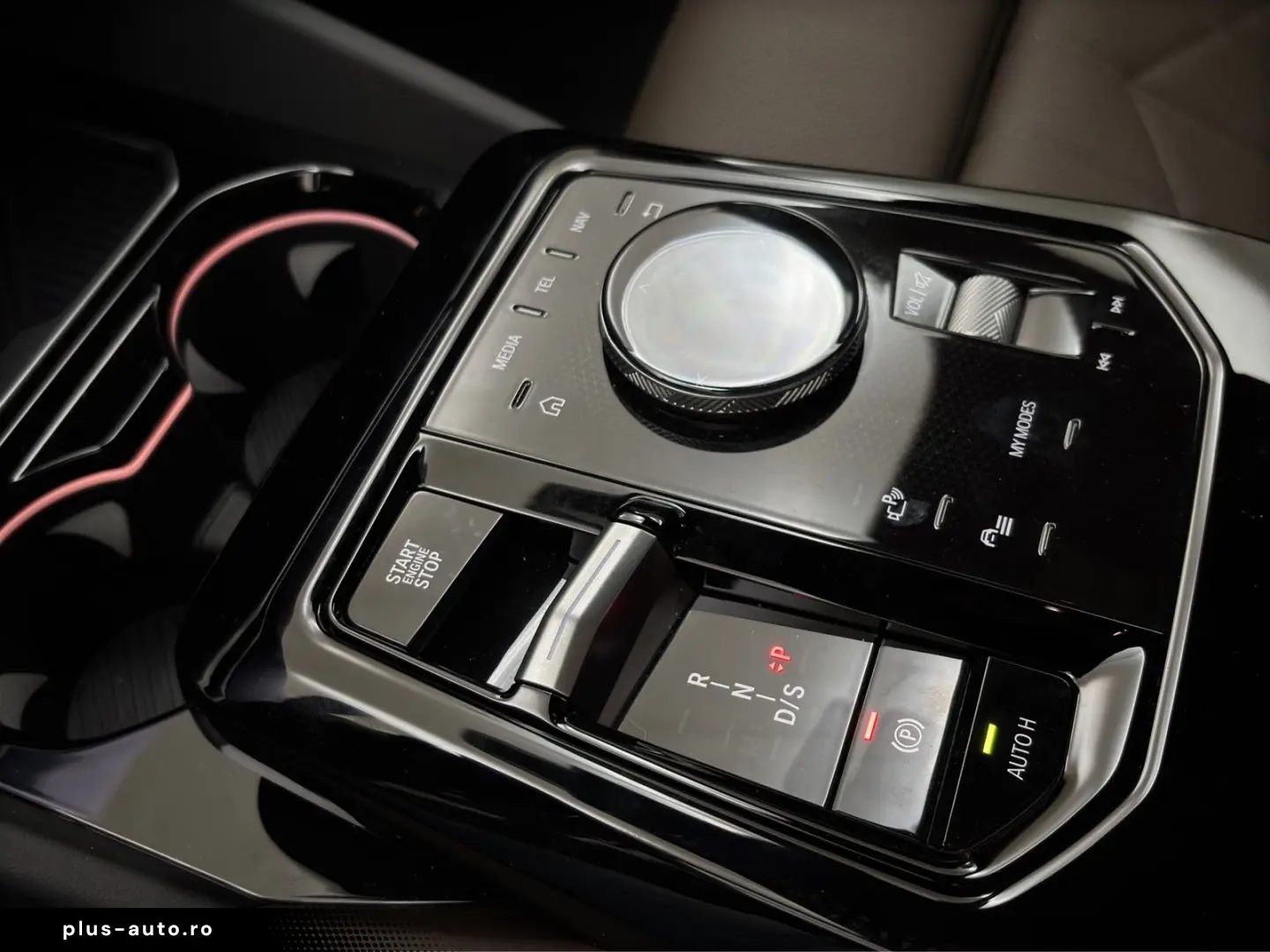 BMW 550e xDrive Limousine [M Sport  B&W Sound  AHK]