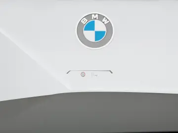 BMW 550e xDrive Limousine [M Sport  B&W Sound  AHK]