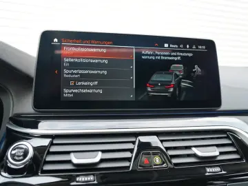 BMW 530d xDrive Luxury Line SHD LASER KEY HEADUP