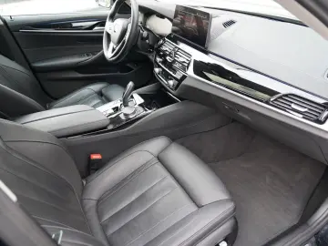 BMW 530d xDrive Luxury Line SHD LASER KEY HEADUP