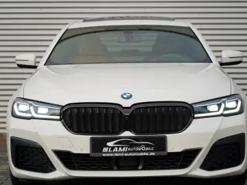 BMW 530d xDrive M Sport SCHIEBEDACH LASER HUD KEY