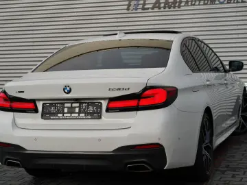 BMW 530d xDrive M Sport SCHIEBEDACH LASER HUD KEY