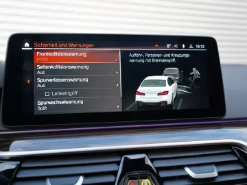 BMW 530d xDrive M Sport SCHIEBEDACH LASER HUD KEY