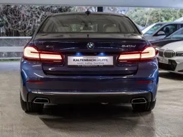 BMW 540d xDrive Luxury Line FACEL. AHK HUD LASER LED