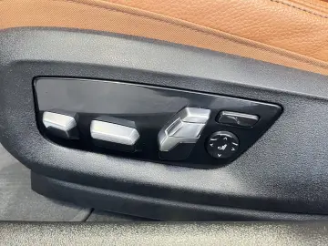 BMW 530d xDrive Limousine M Sportpaket AHK DrivingAs