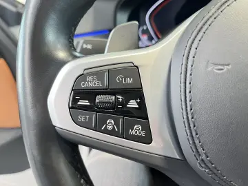 BMW 530d xDrive Limousine M Sportpaket AHK DrivingAs