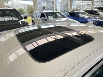 BMW 530d xDrive Limousine M Sportpaket AHK DrivingAs