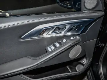 BMW XM 50e M Sport AHK 360 KAM RFK NAVI LED Laser