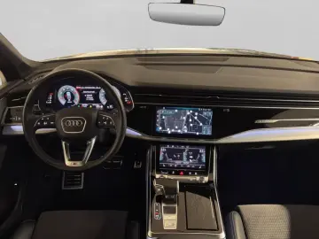 Audi Q7 S line 55 TFSI quattro LED PANO