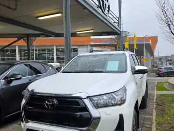 Toyota Hilux Double Cab 2.4 D-4D 4x4 COMFORT