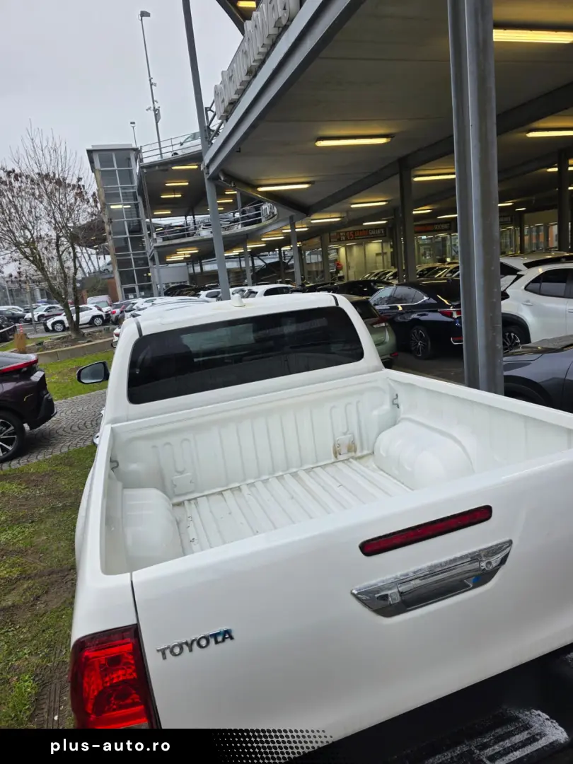 Toyota Hilux Double Cab 2.4 D-4D 4x4 COMFORT