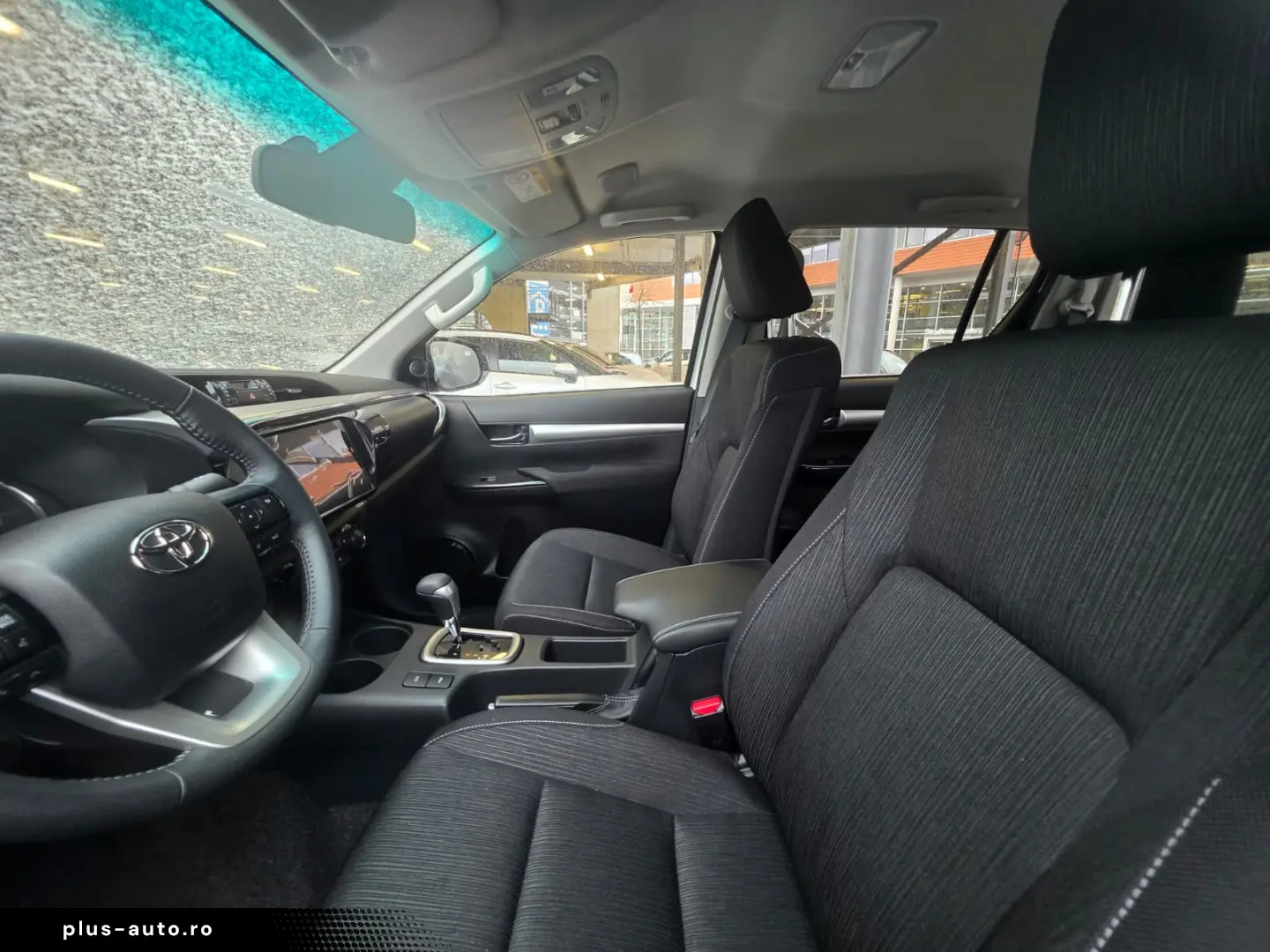 Toyota Hilux Double Cab 2.4 D-4D 4x4 COMFORT