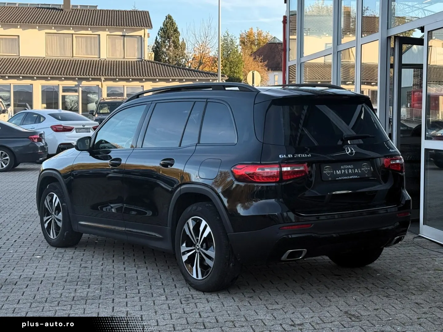 MERCEDES-BENZ GLB 200d 4Matic NIGHT LEDER NAVI PANO AHK