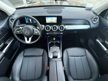 MERCEDES-BENZ GLB 200d 4Matic NIGHT LEDER NAVI PANO AHK