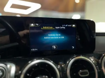 MERCEDES-BENZ GLB 200 d 4Matic Style Navi SHZ Kam. KeyLes