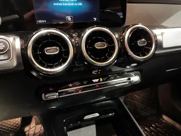 MERCEDES-BENZ GLB 200 d 4Matic Style Navi SHZ Kam. KeyLes