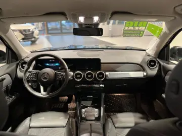 MERCEDES-BENZ GLB 200 d 4Matic Style Navi SHZ Kam. KeyLes