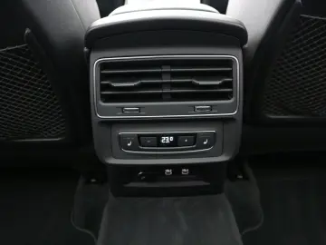 Audi Q7 55 TFSI e quattro MATRIX PANO