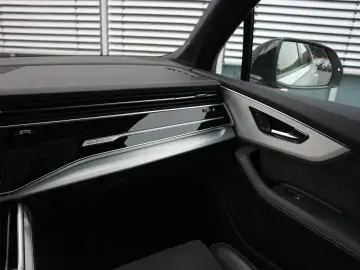 Audi Q7 55 TFSI e quattro MATRIX PANO