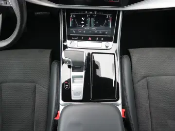 Audi Q7 55 TFSI e quattro MATRIX PANO